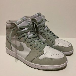 Jordan 1 Retro High OG Seafoam Green WMNS Size 12.5 Mens 11